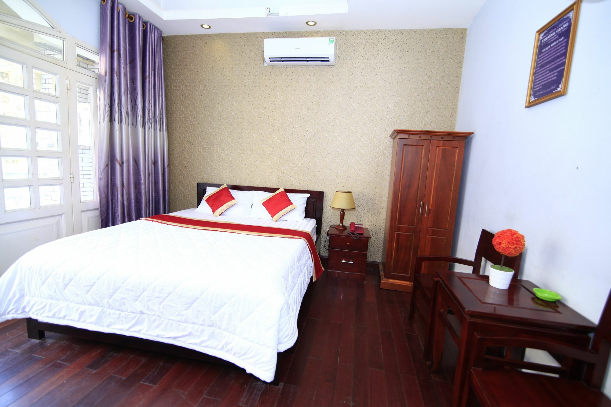 Khách sạn Truong Giang